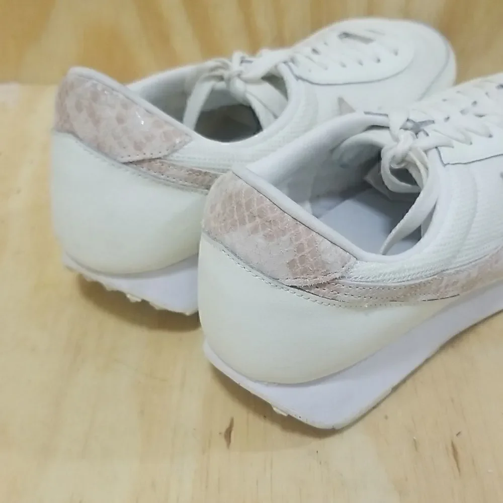 Nike Womens Daybreak Size 9 Sneakers